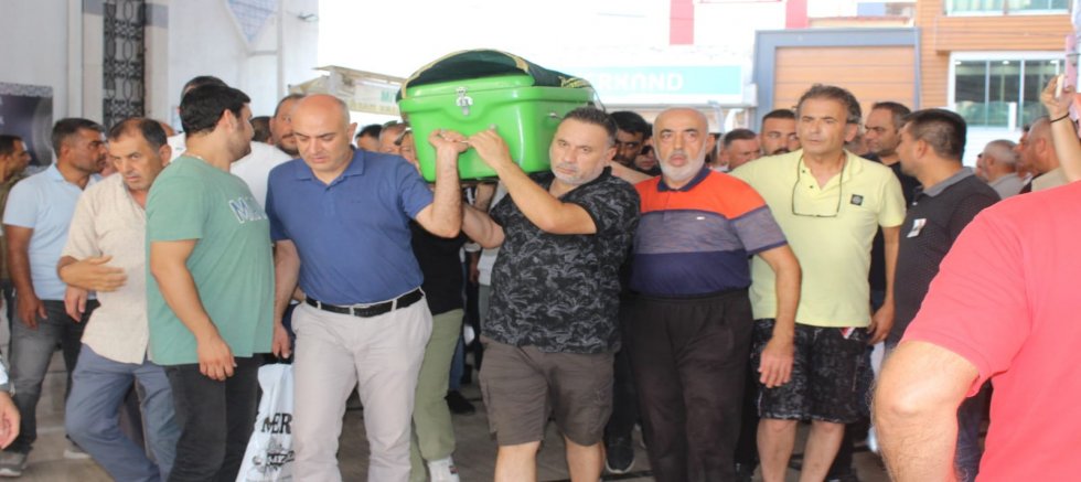 GAZETECİ TAMER OĞUZ SON YOLCULUĞUNA UĞURLANDI