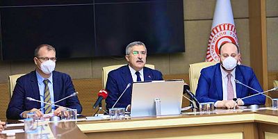 İNTERNET YASASI ACİLEN ÇIKARILMALI