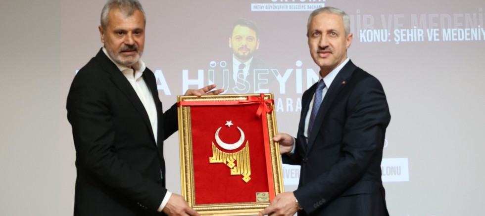 BAŞKAN ÖNTÜRK TÜGVA İHTİSAS AKADEMİ’DE GENÇLERLE BULUŞTU