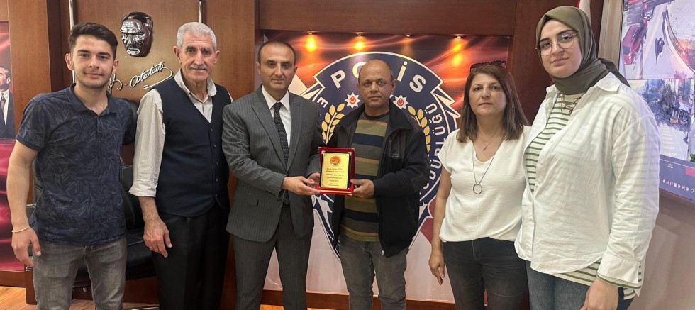 İşitme Engelliler Derneği’nden Emniyet Müdürü’ne Teşekkür Ziyareti