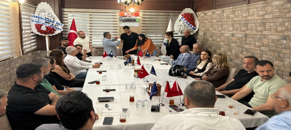 MUAY THAİ ŞAMPİYONU RÜZGAR GEÇER, ARİAD’I ZİYARET ETTİ. 